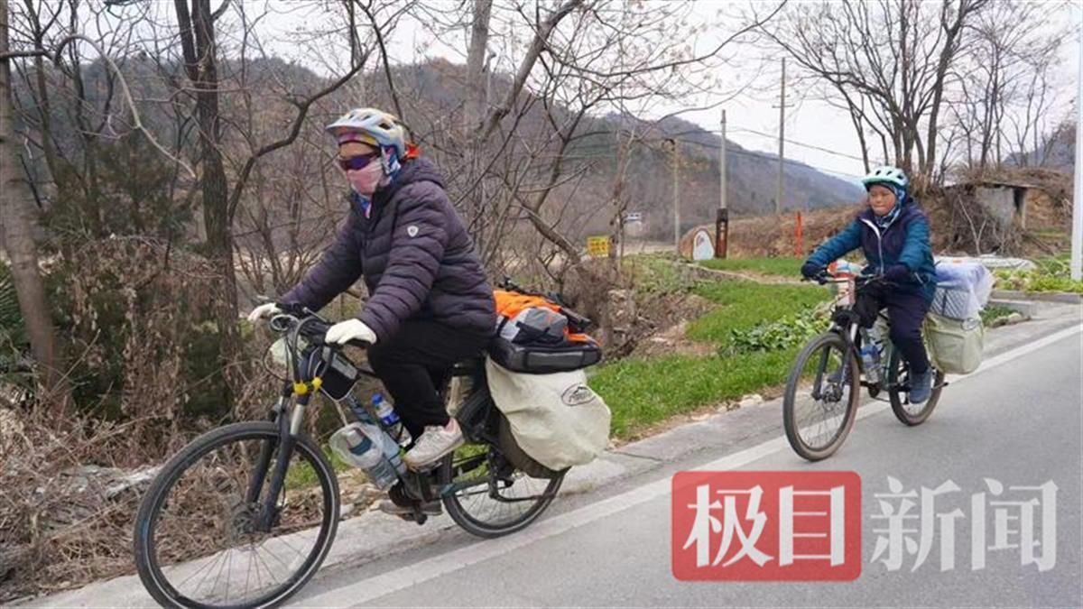 母子俩耗时14天从上海骑行700公里回湖北，今日平安到家，儿子大呼“很爽”